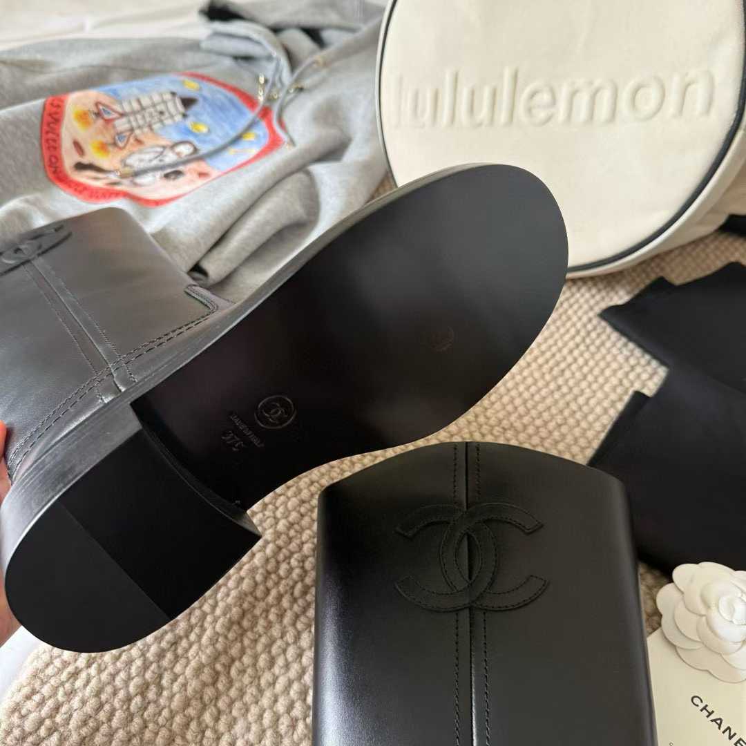 Chanel Knight boots view 9