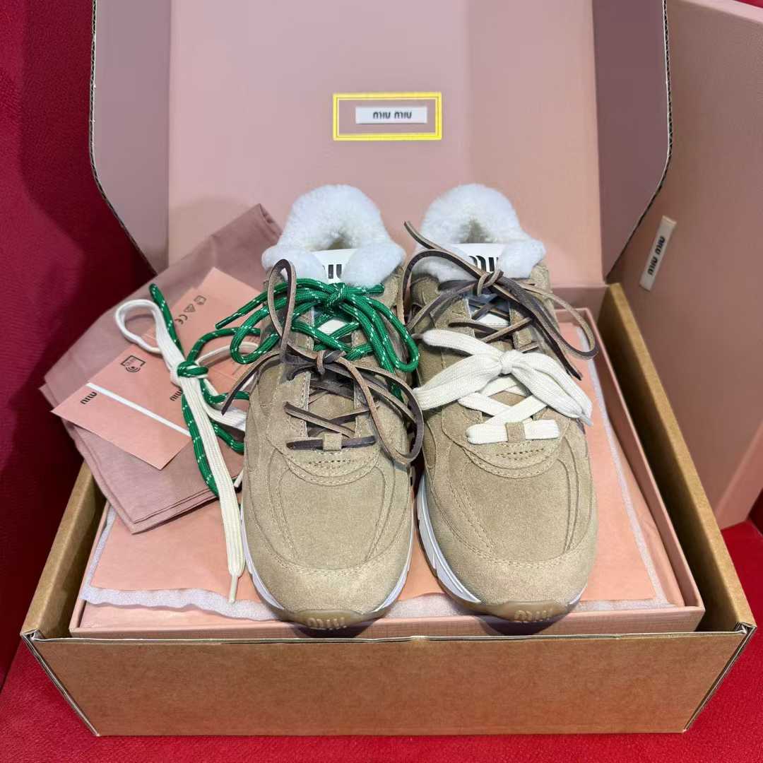 Miu Miu X NB Co-branded sneakers view 3