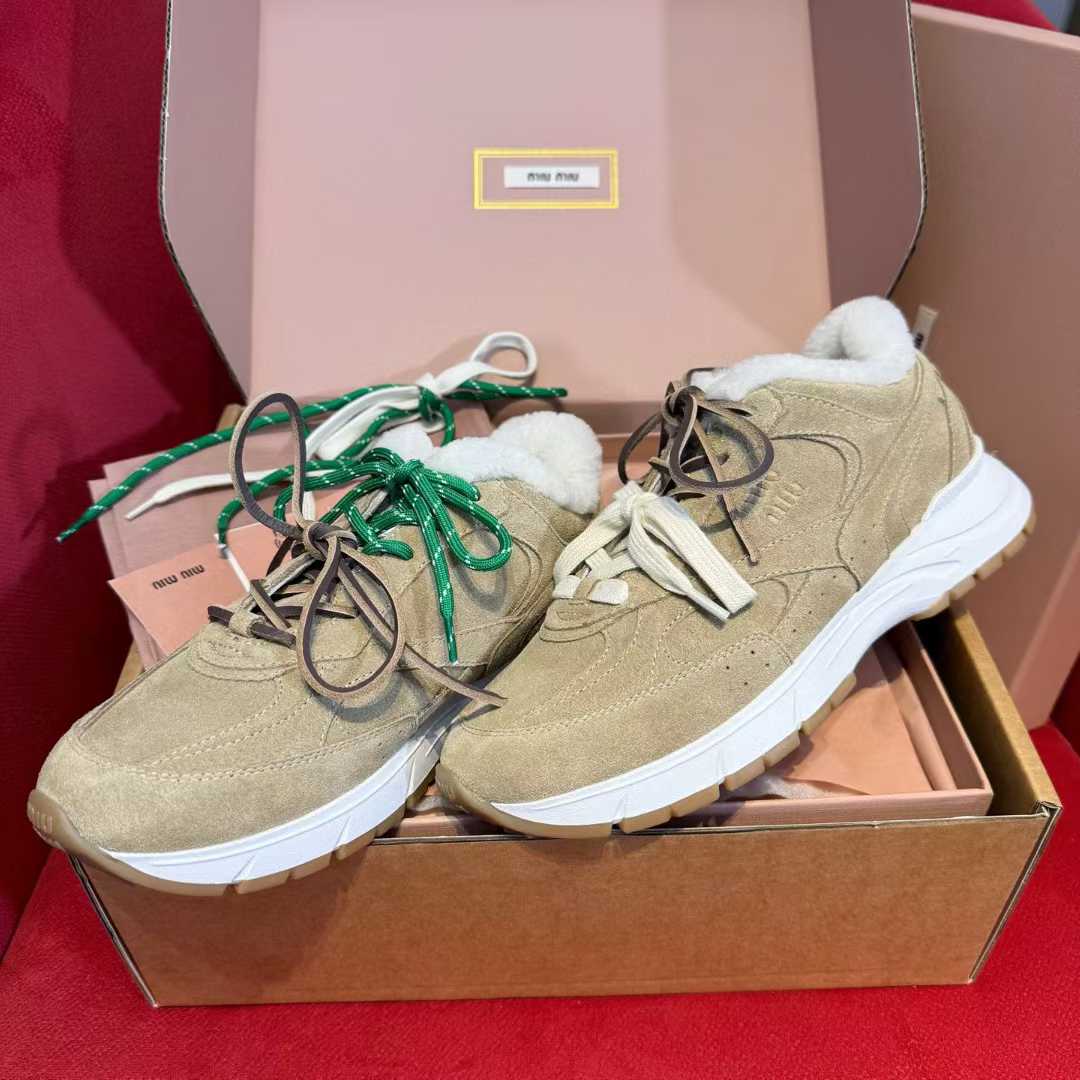 Miu Miu X NB Co-branded sneakers view 4
