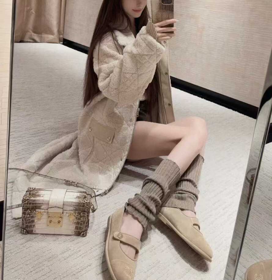 Chanel Ballet shoes view 1
