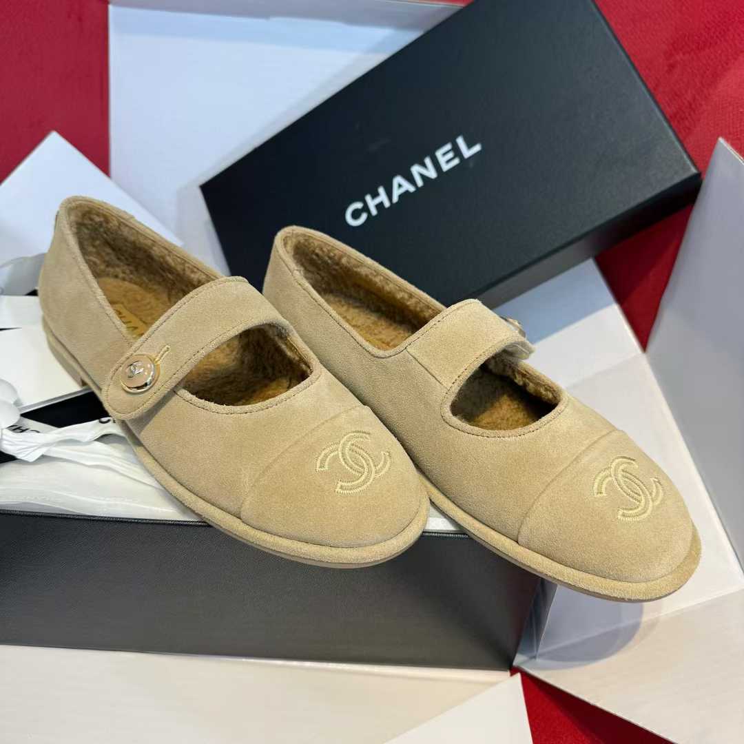Chanel Ballet shoes view 5