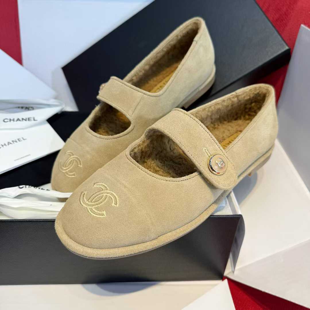 Chanel Ballet shoes view 7