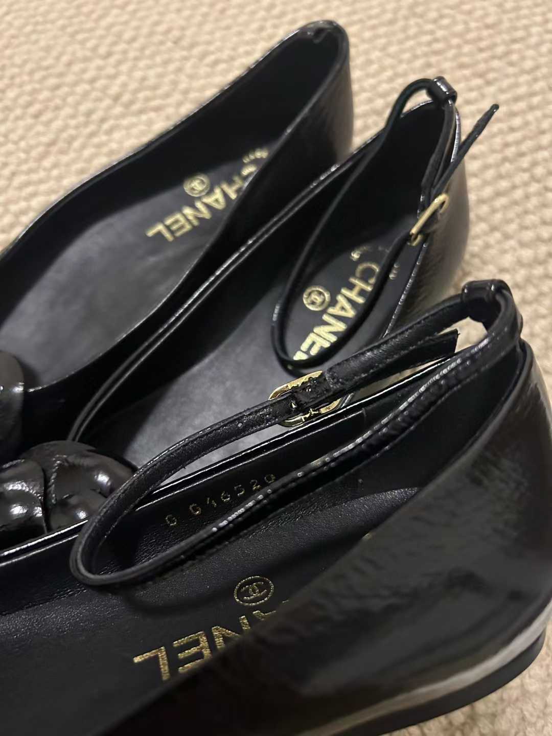 Chanel Ballet shoes view 4