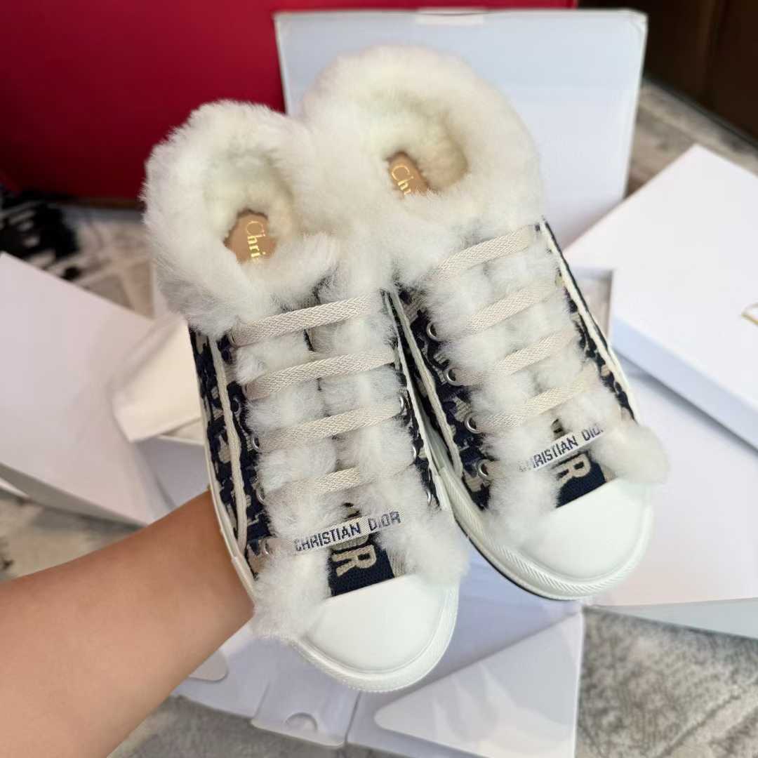 Dior Maomao sneakers view 2
