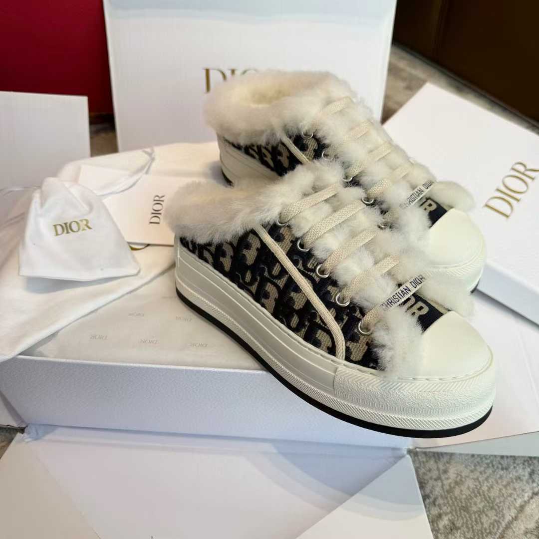 Dior Maomao sneakers view 3