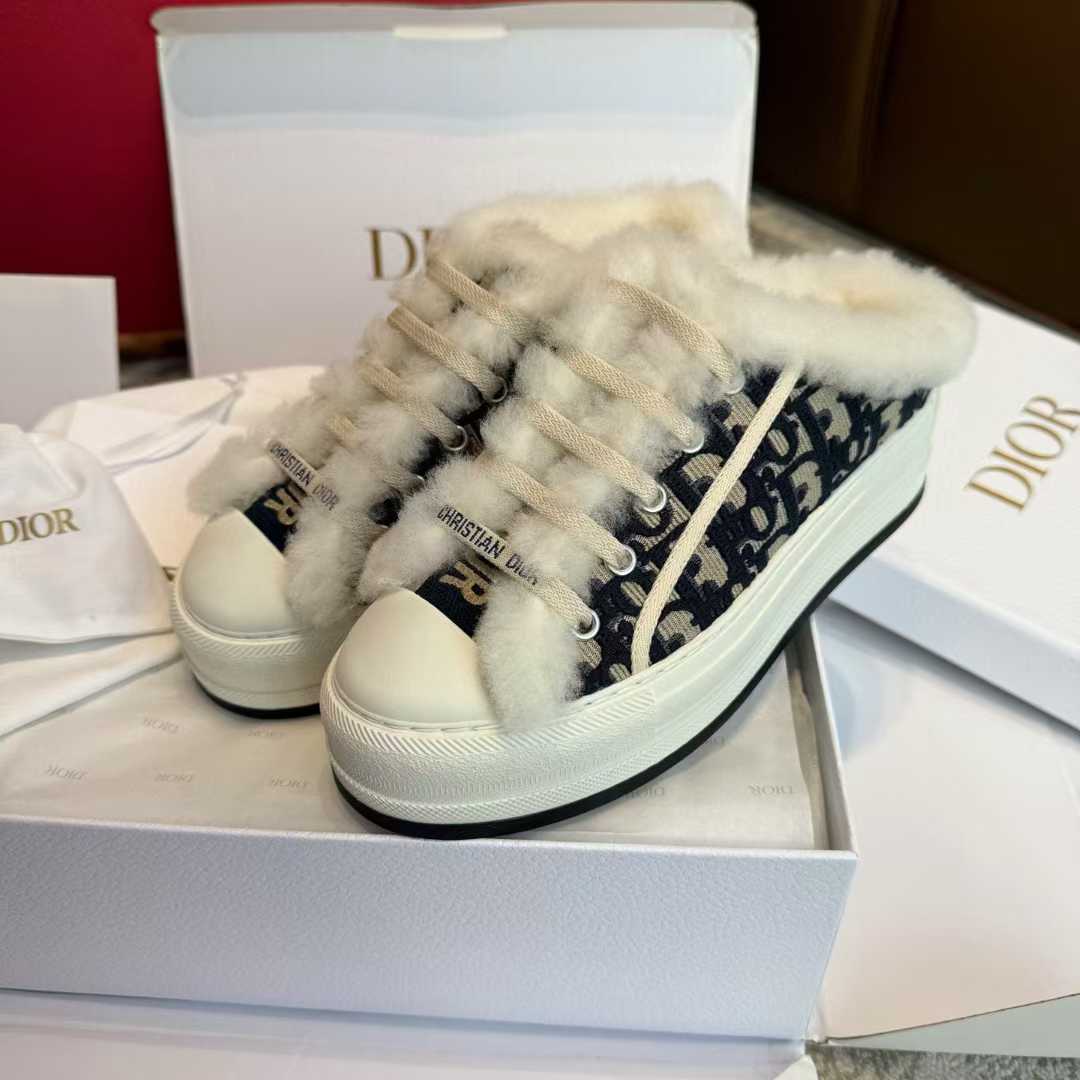 Dior Maomao sneakers view 4