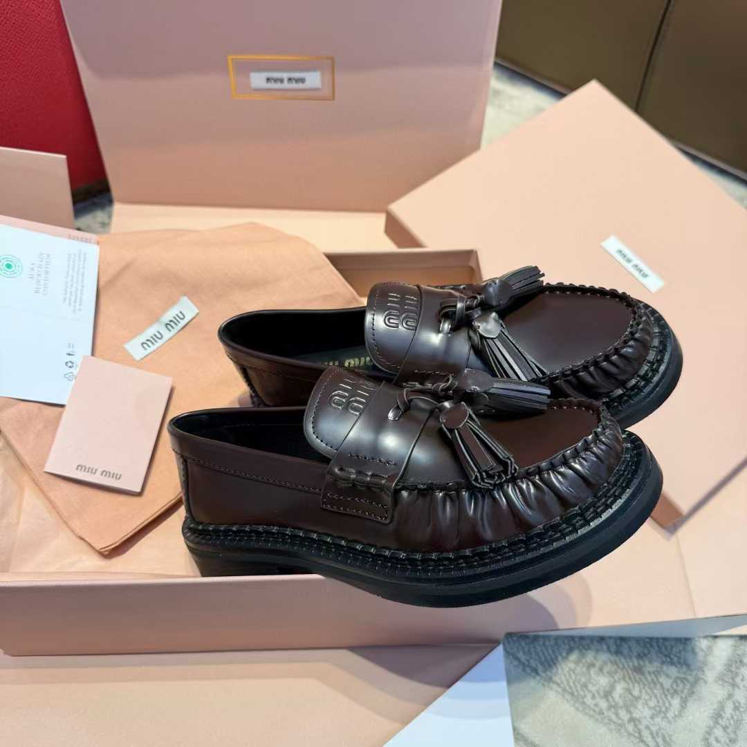 Miu Miu Love shoes view 3