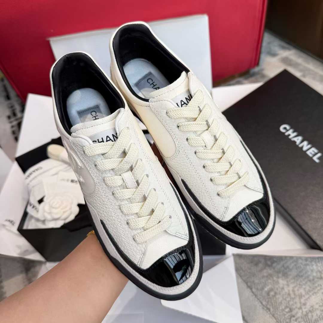 Chanel 25K Virtue training shoes view 2