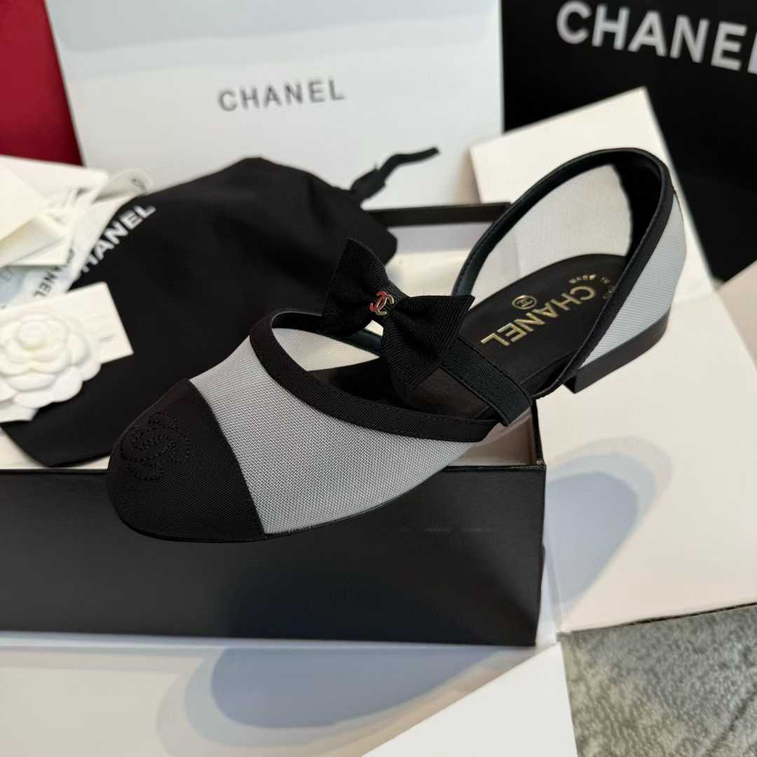 Chanel Flat sandals view 5