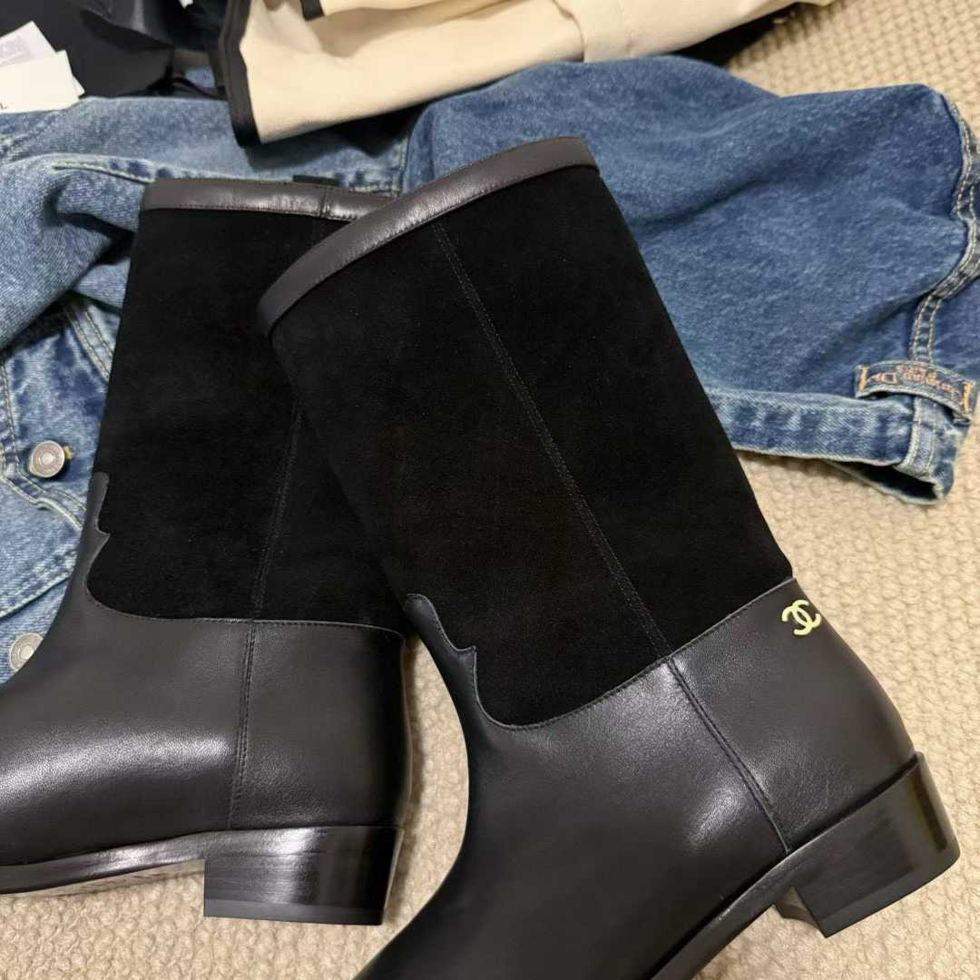 Chanel Short boots view 17