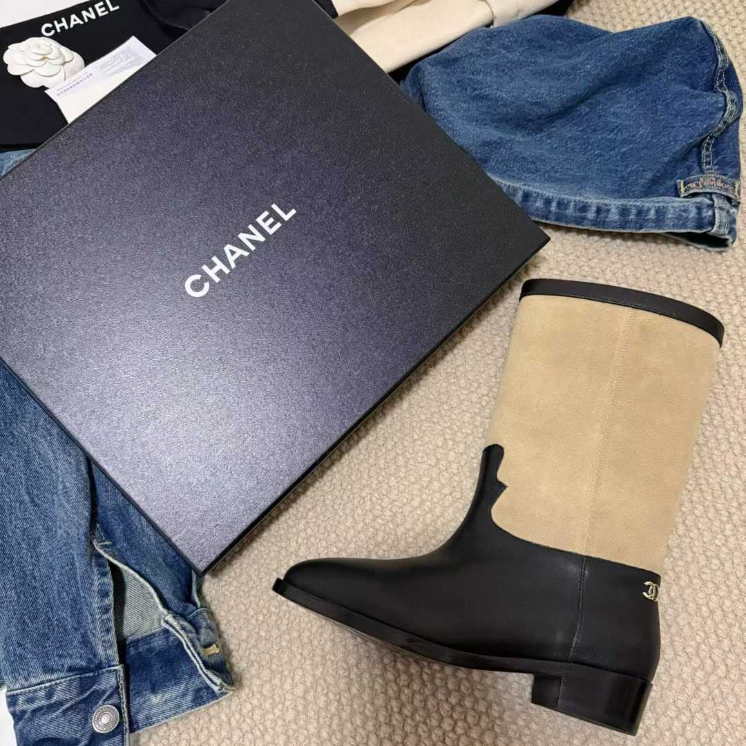 Chanel Short boots view 8