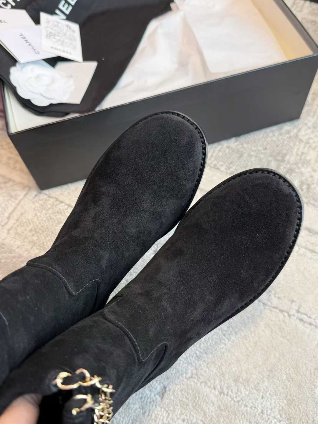 Chanel 25B Short boots view 7