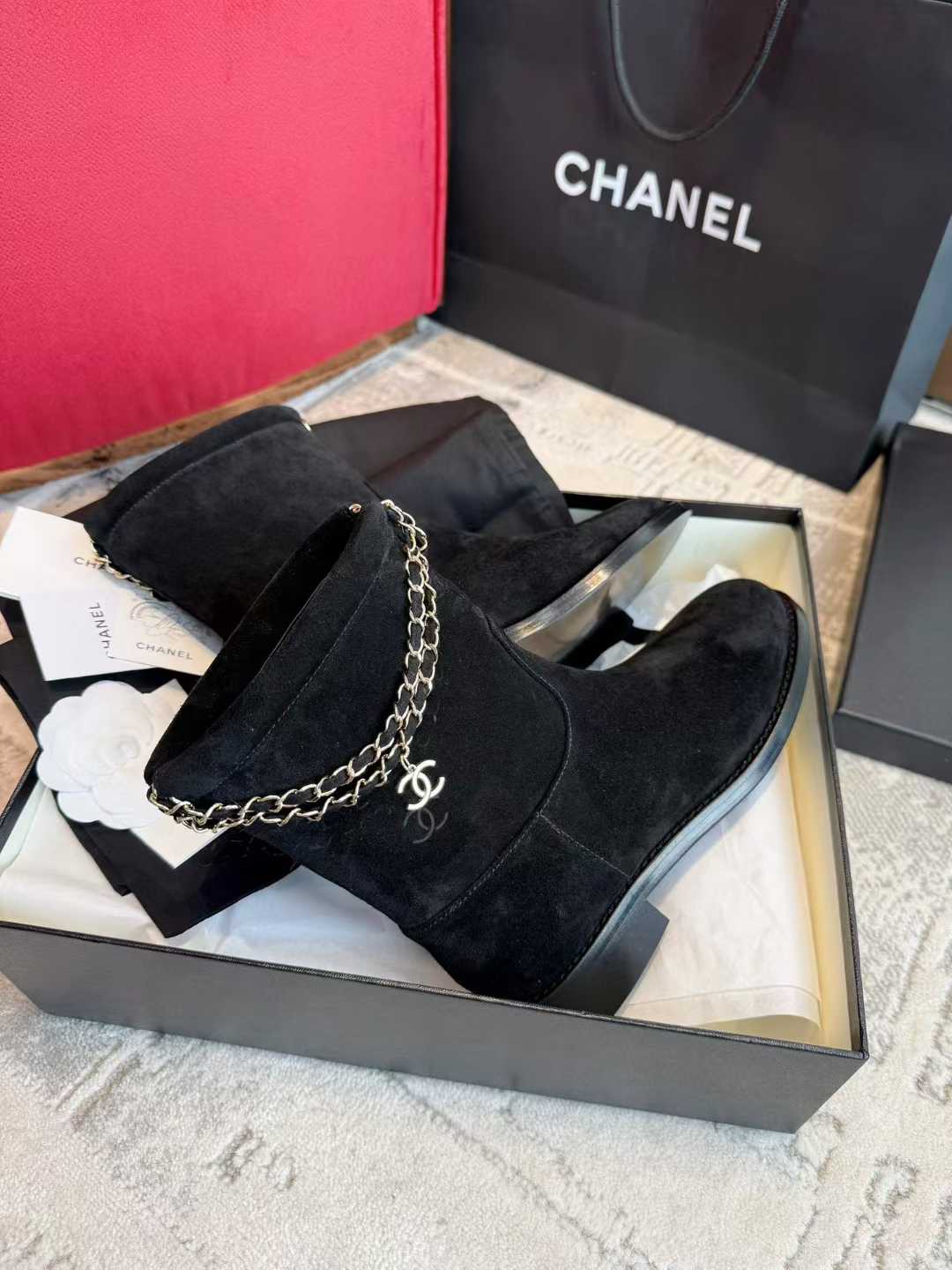 Chanel 25B Short boots view 8