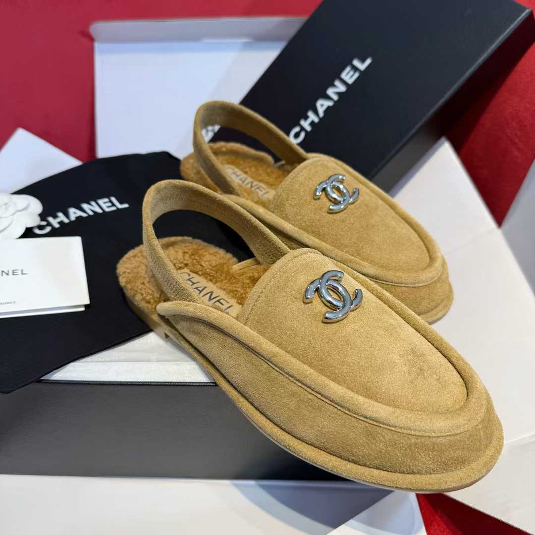 Chanel Slippers view 10