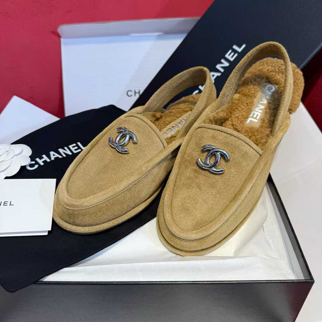 Chanel Slippers view 11