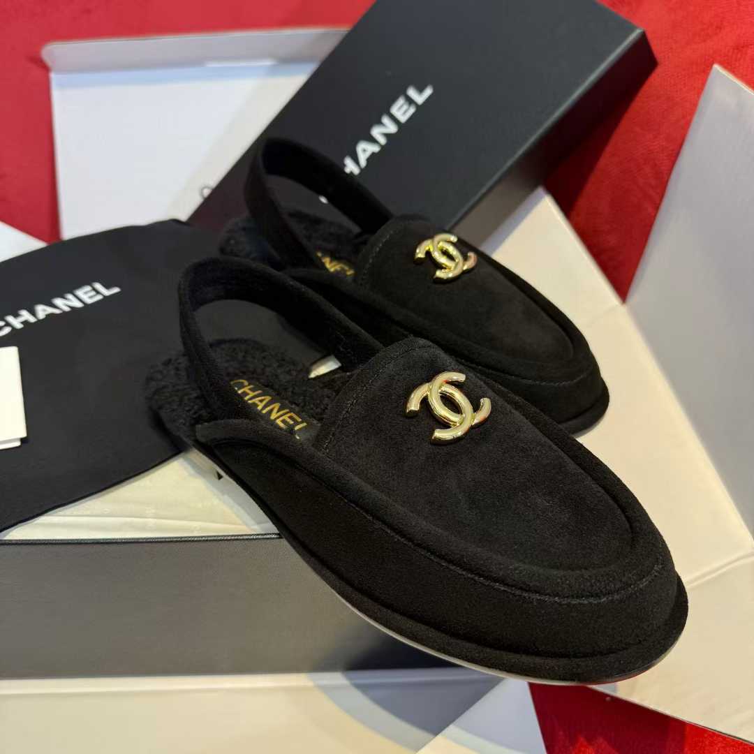 Chanel Slippers view 3