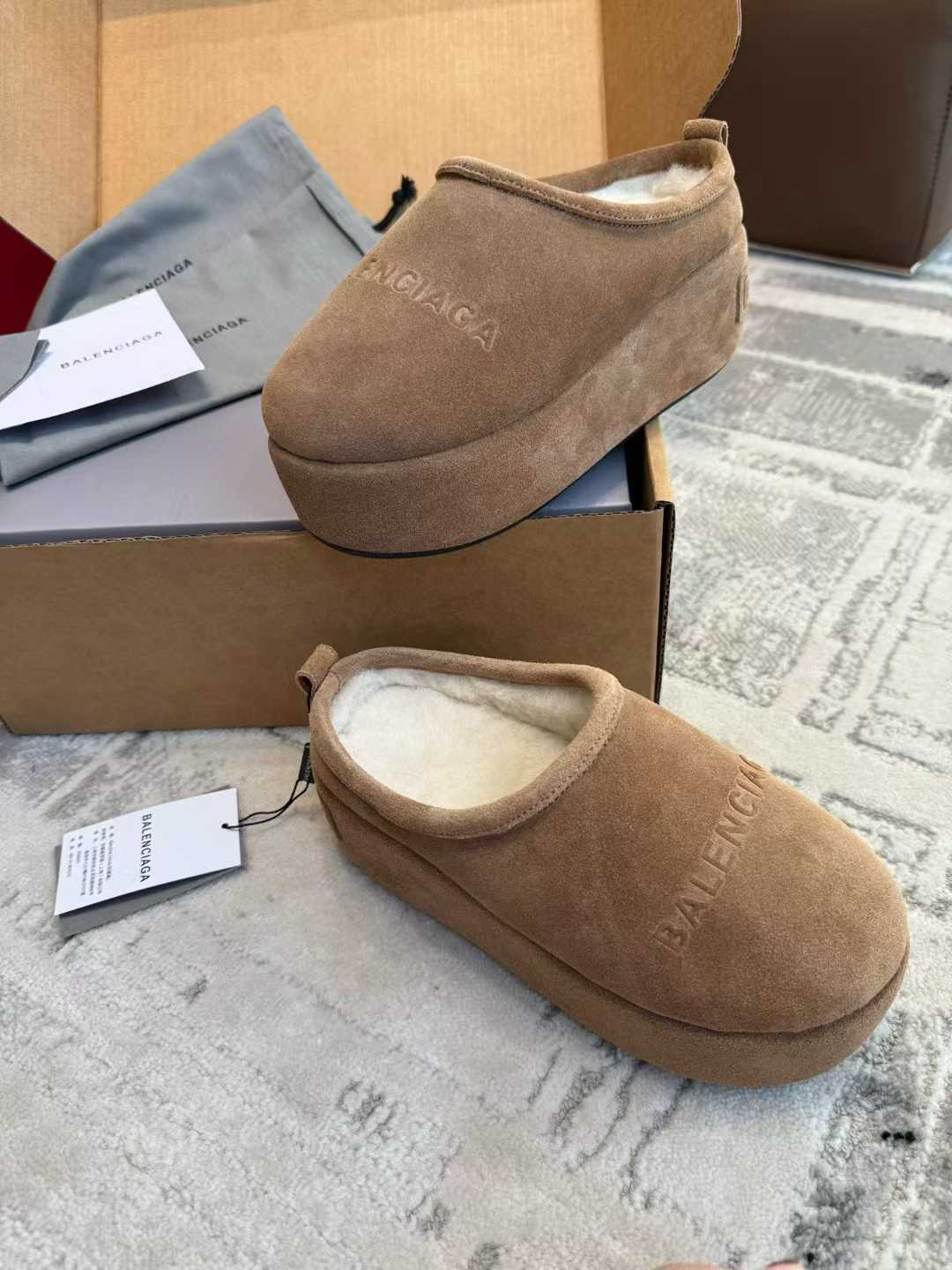 Balenciaga Wool slippers view 6