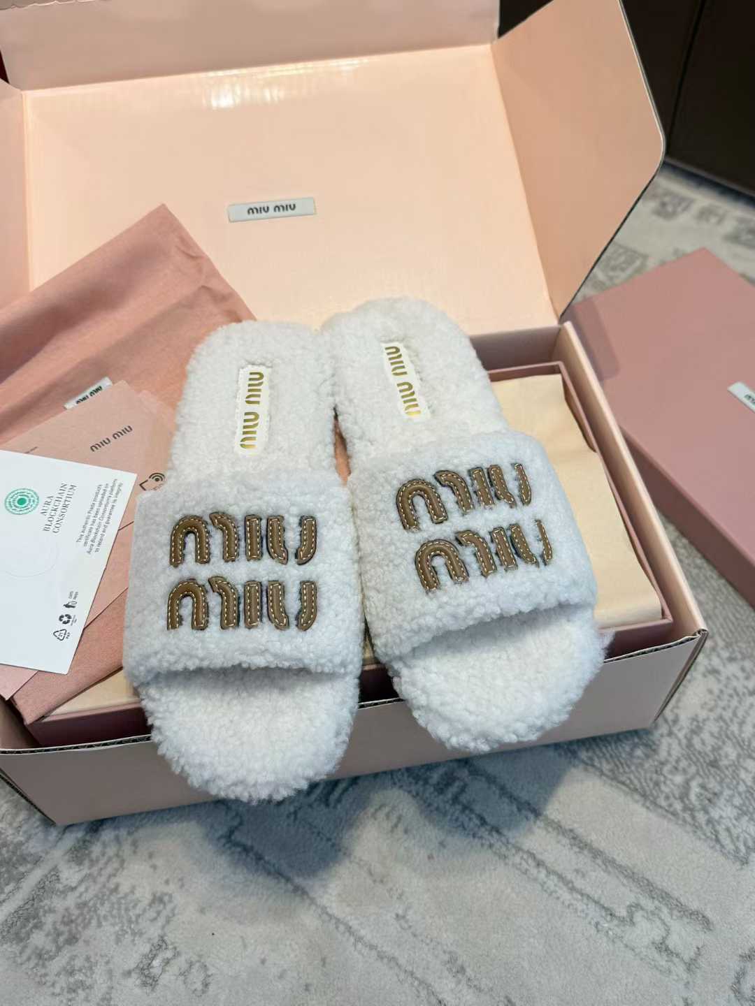 Miu Miu Lamb hair slippers view 3