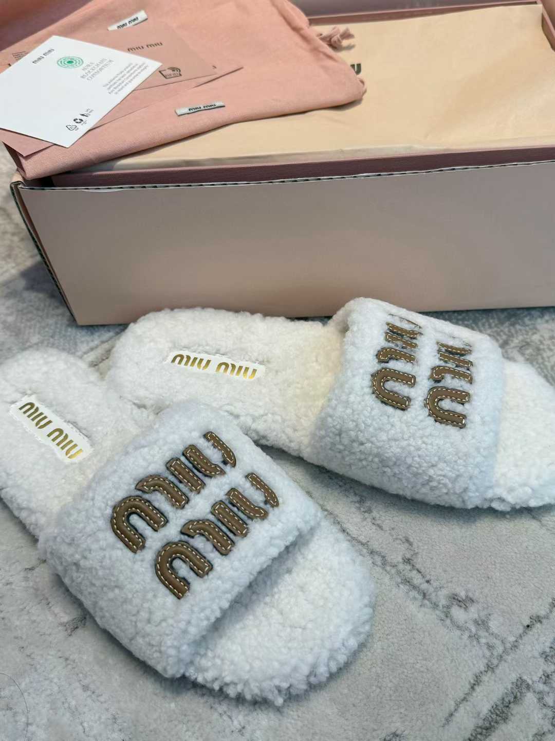Miu Miu Lamb hair slippers view 5