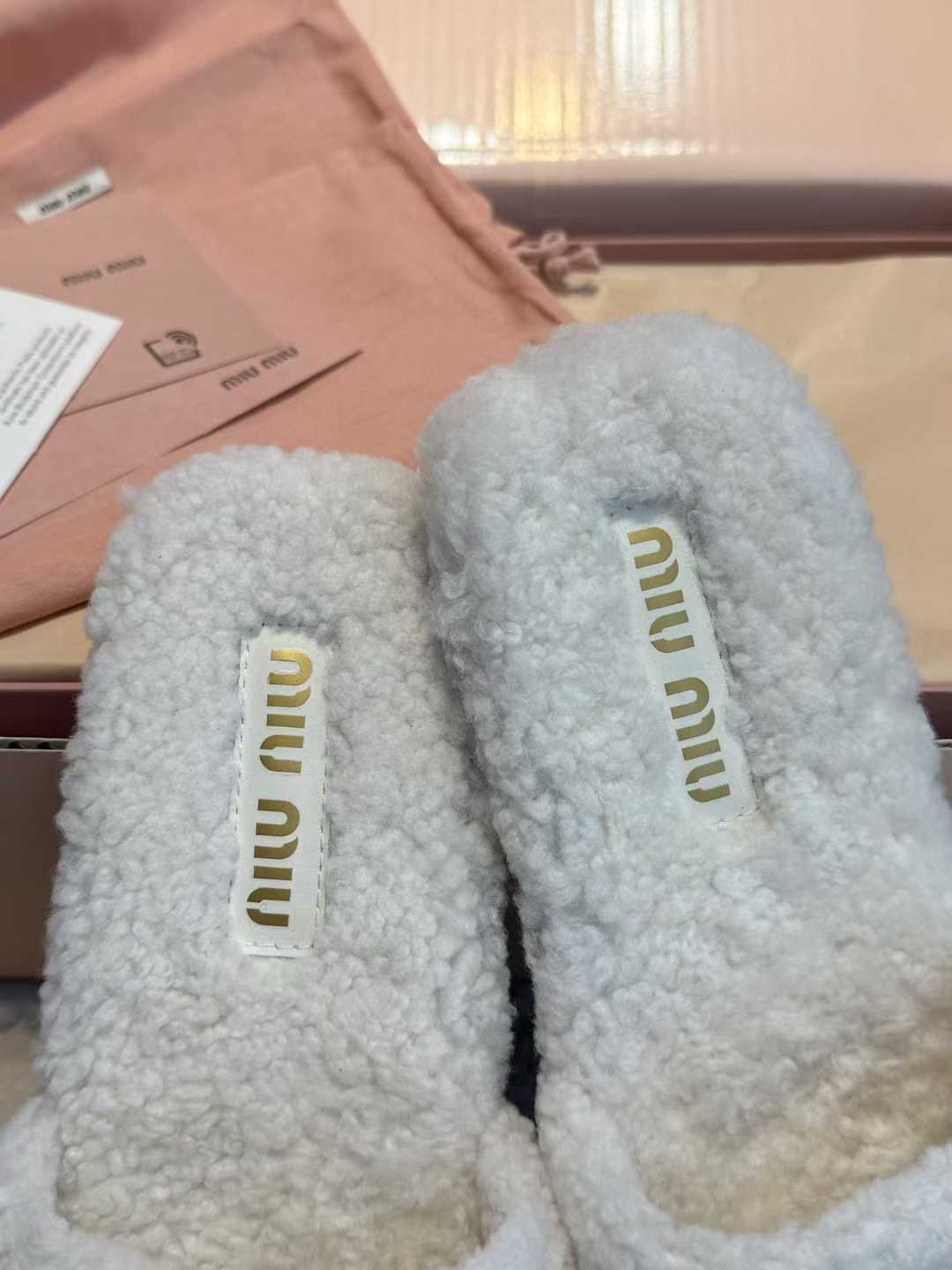 Miu Miu Lamb hair slippers view 9