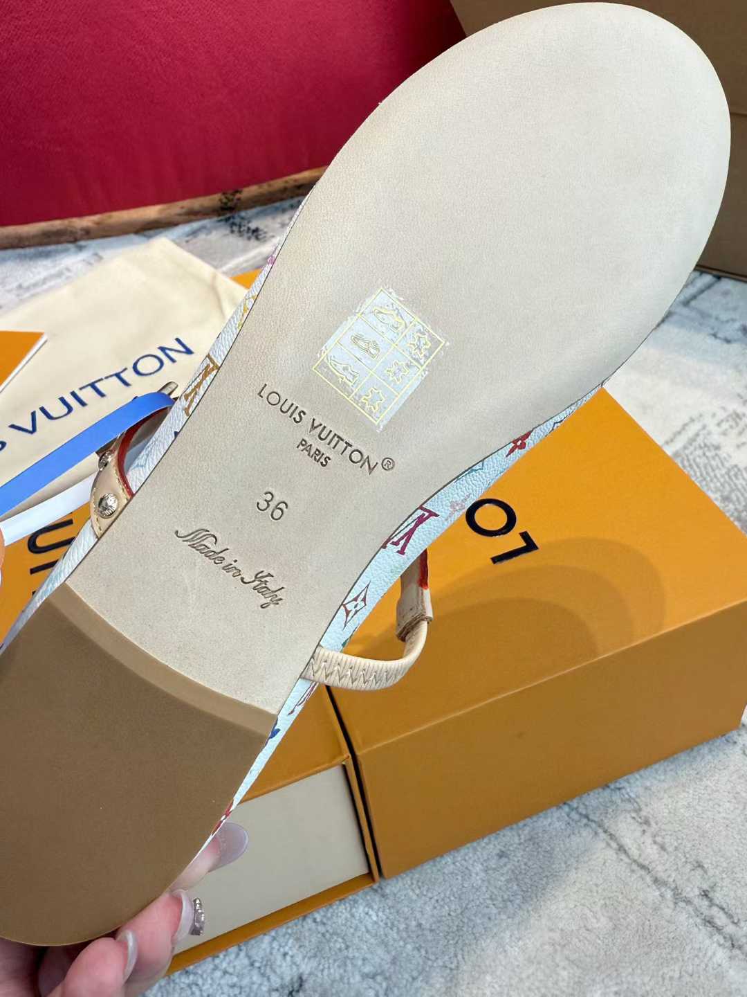 Louis Vuitton Flat shoes view 9