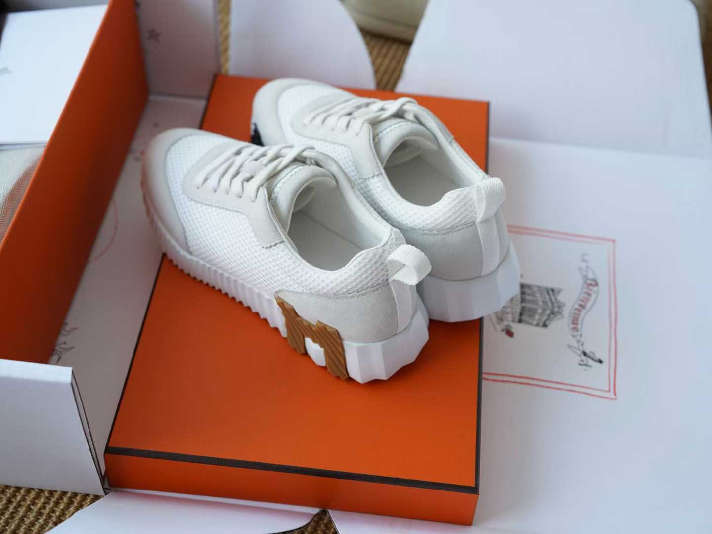 Hermès Sneakers view 2