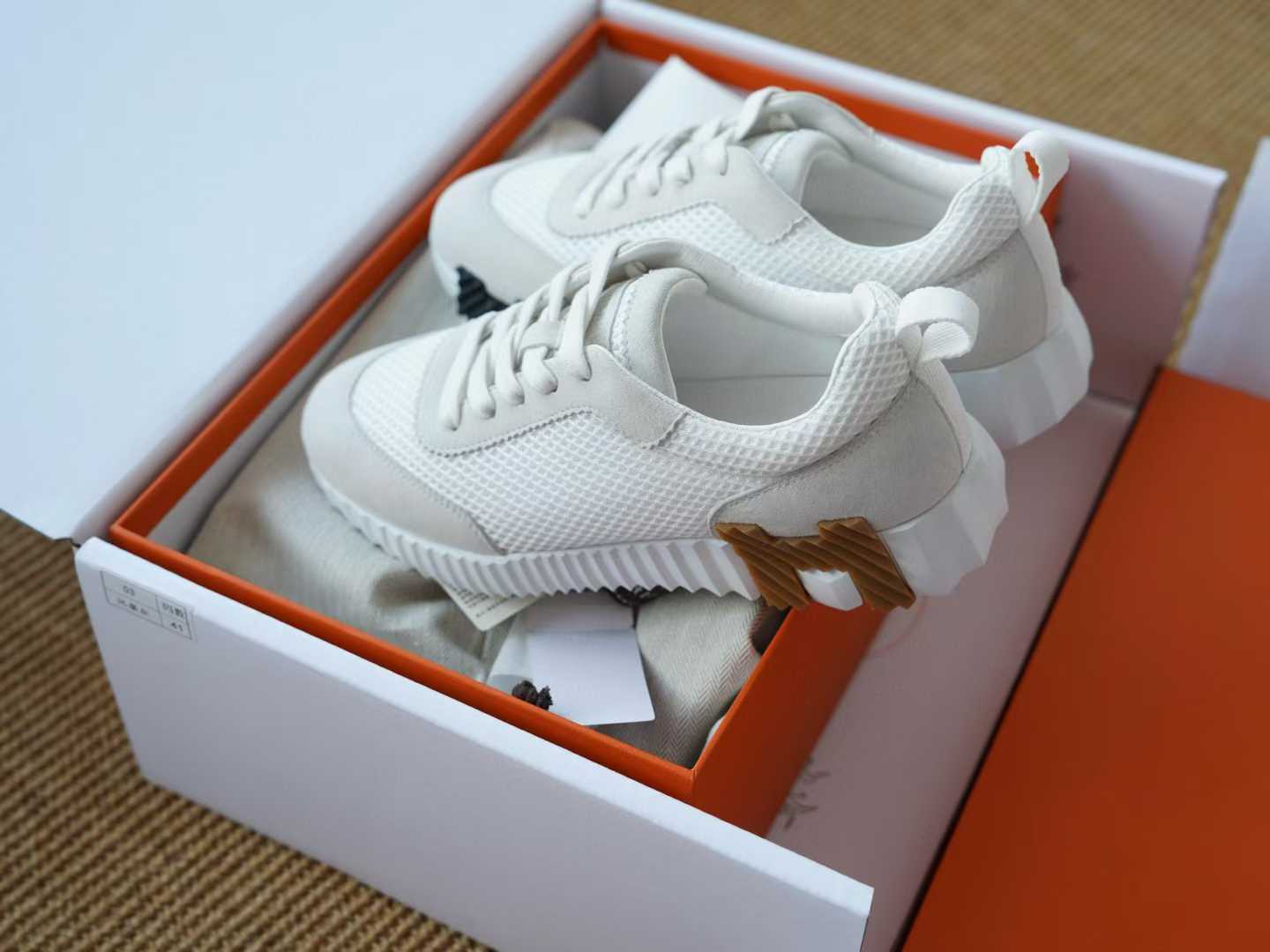 Hermès Sneakers view 3