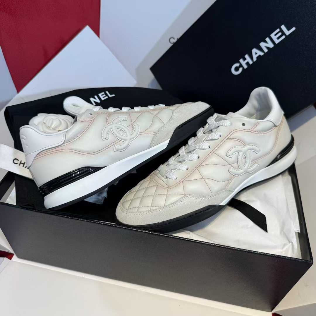 Chanel 25B Baseball sneakers view 7