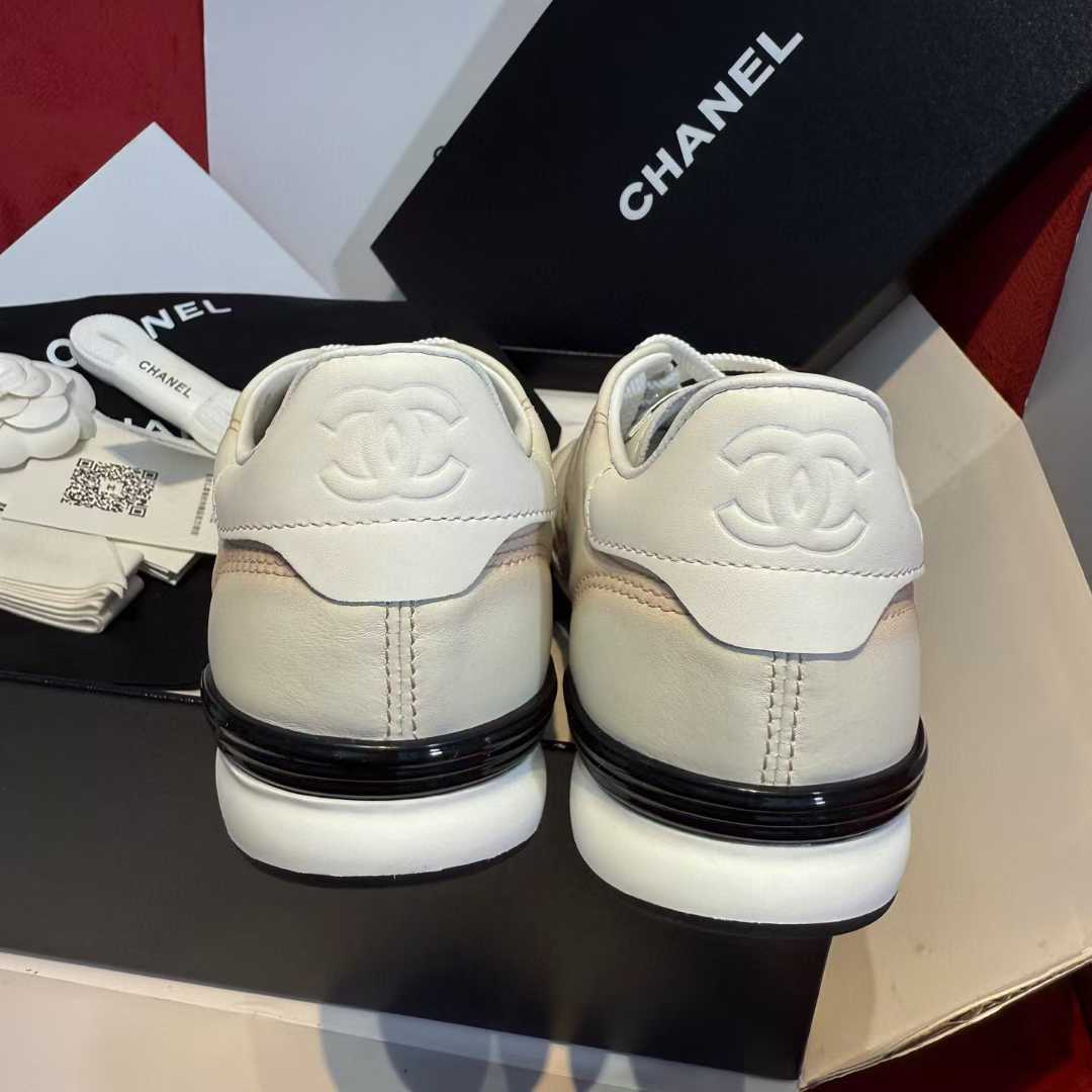 Chanel 25B Baseball sneakers view 9