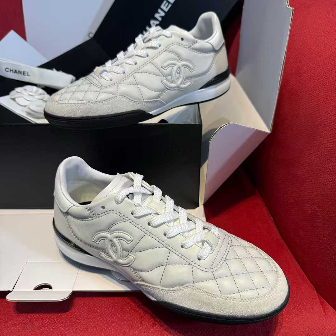 Chanel 25B Baseball sneakers view 6
