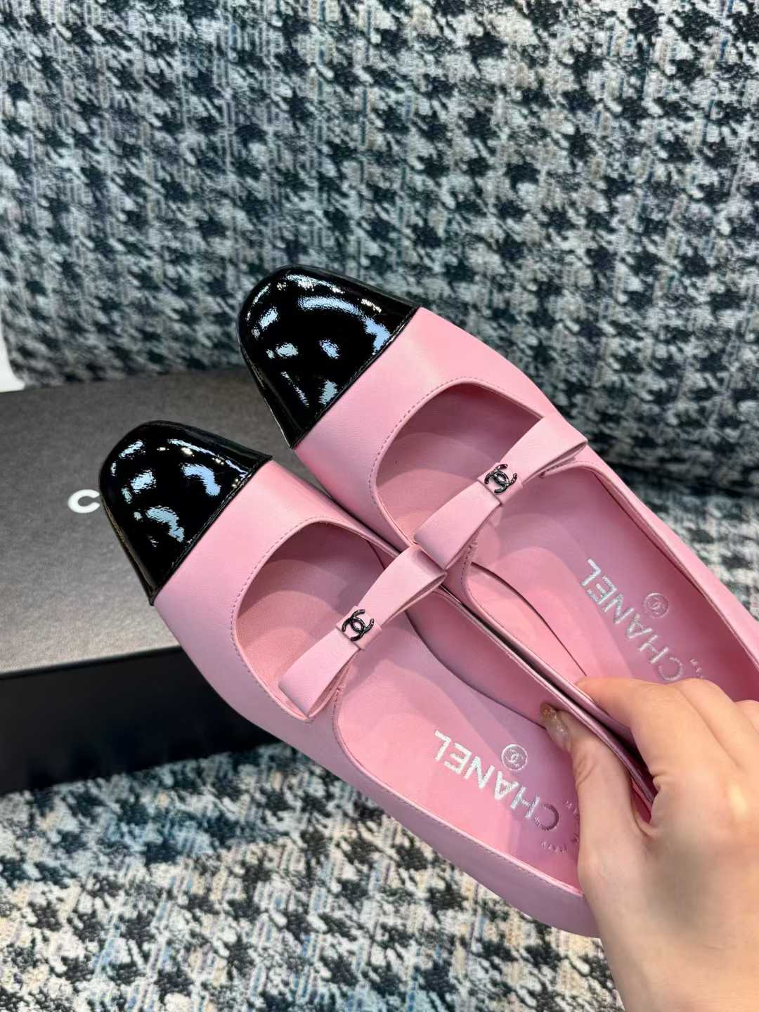 Chanel Ballet shoes view 5