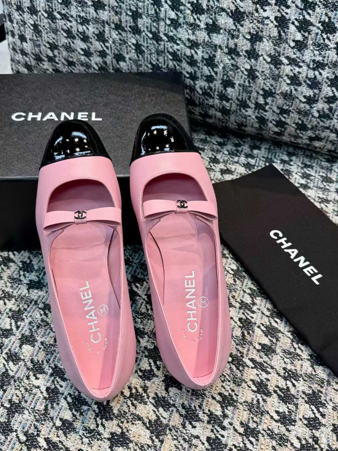Chanel Ballet shoes view 6