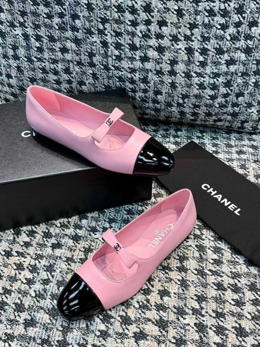 Chanel Ballet shoes view 7