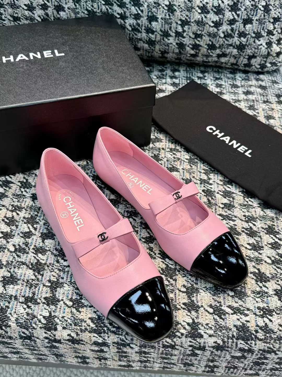 Chanel Ballet shoes view 8