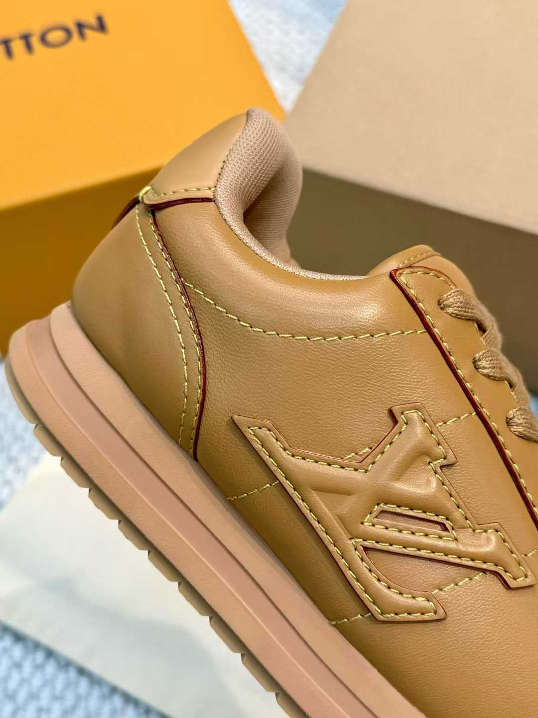 Louis Vuitton BUTTERSOFE Bread shoes view 13