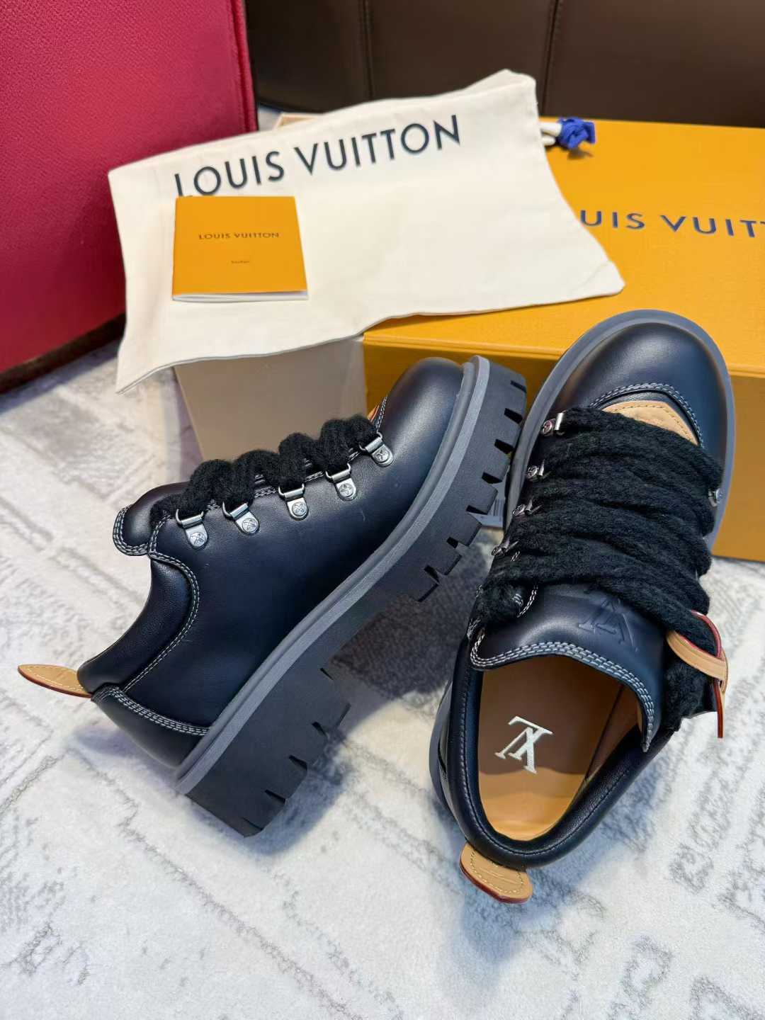 Louis Vuitton Vintage hiking boots view 17