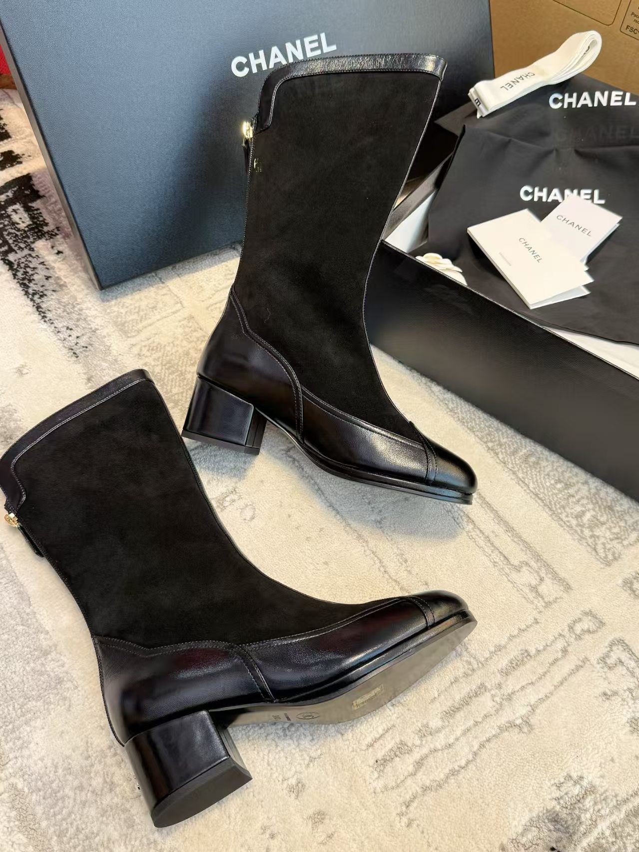 Chanel 25A Short boots view 4