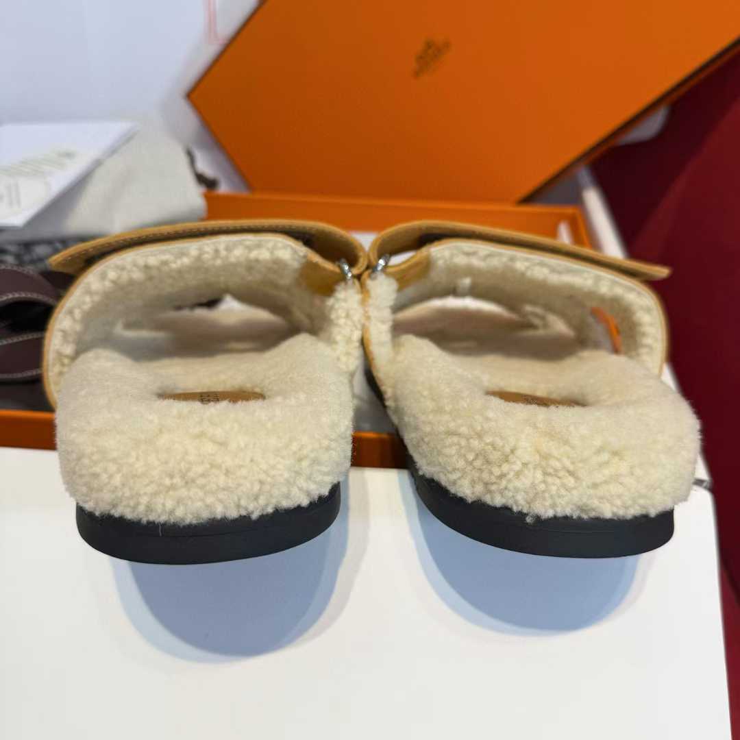 Hermès Second uncle Mao slippers view 8