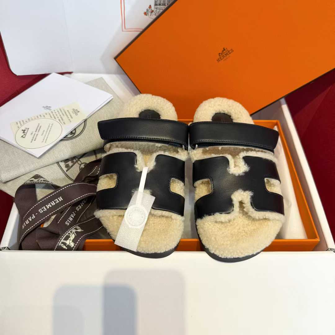 Hermès Second uncle Mao slippers view 2