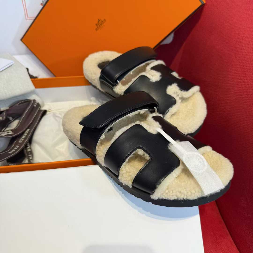 Hermès Second uncle Mao slippers view 3