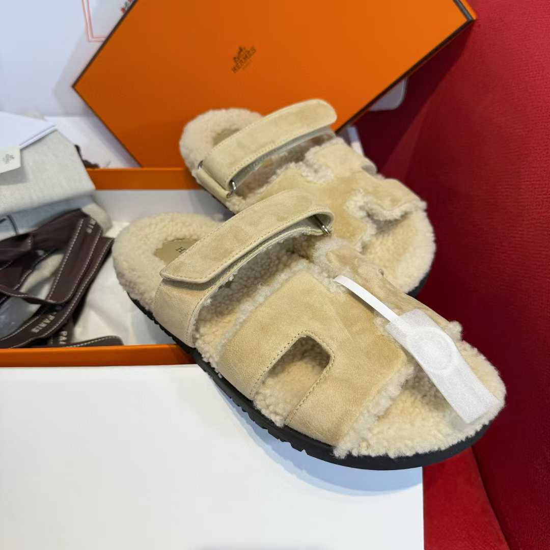 Hermès Second uncle Mao slippers view 2