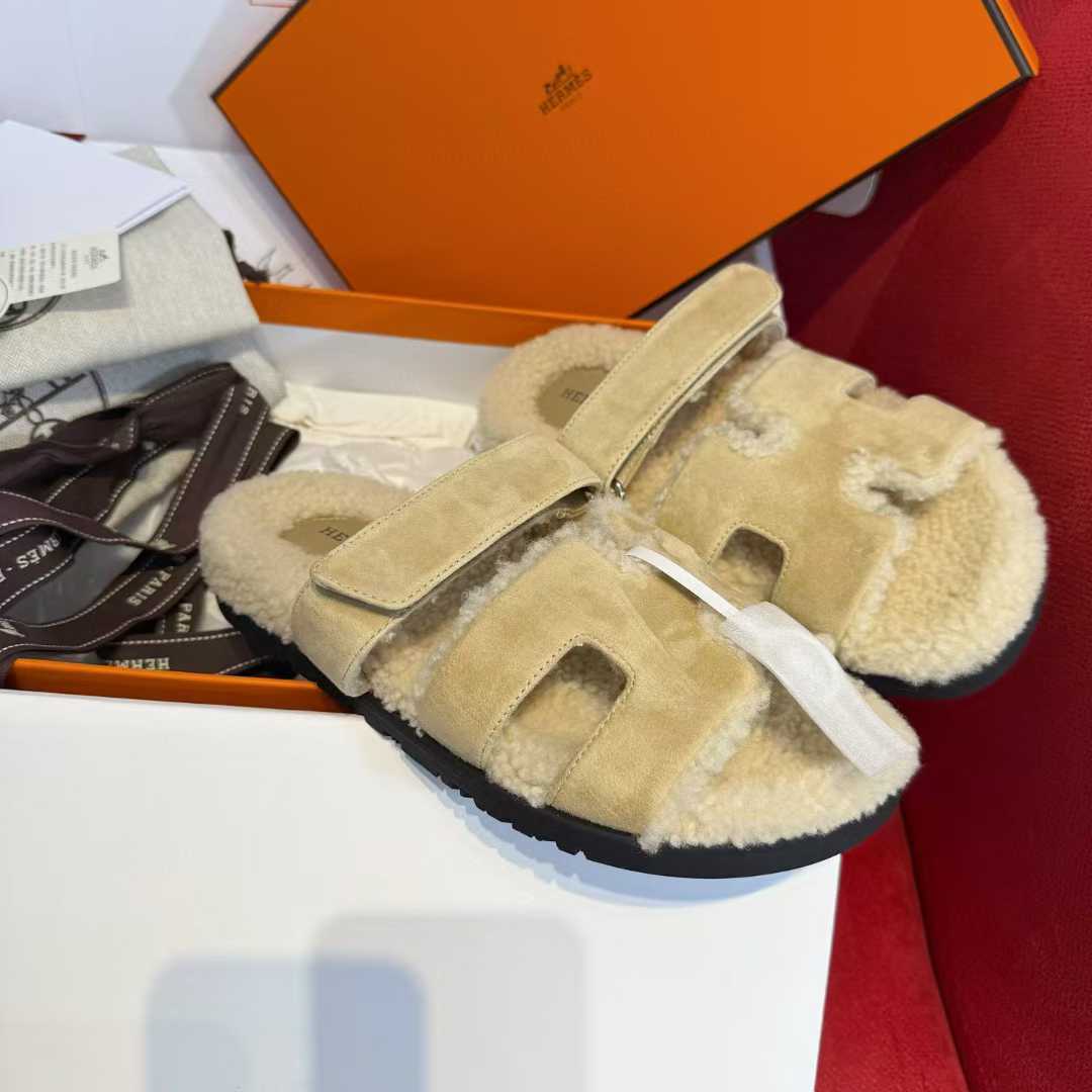 Hermès Second uncle Mao slippers view 4