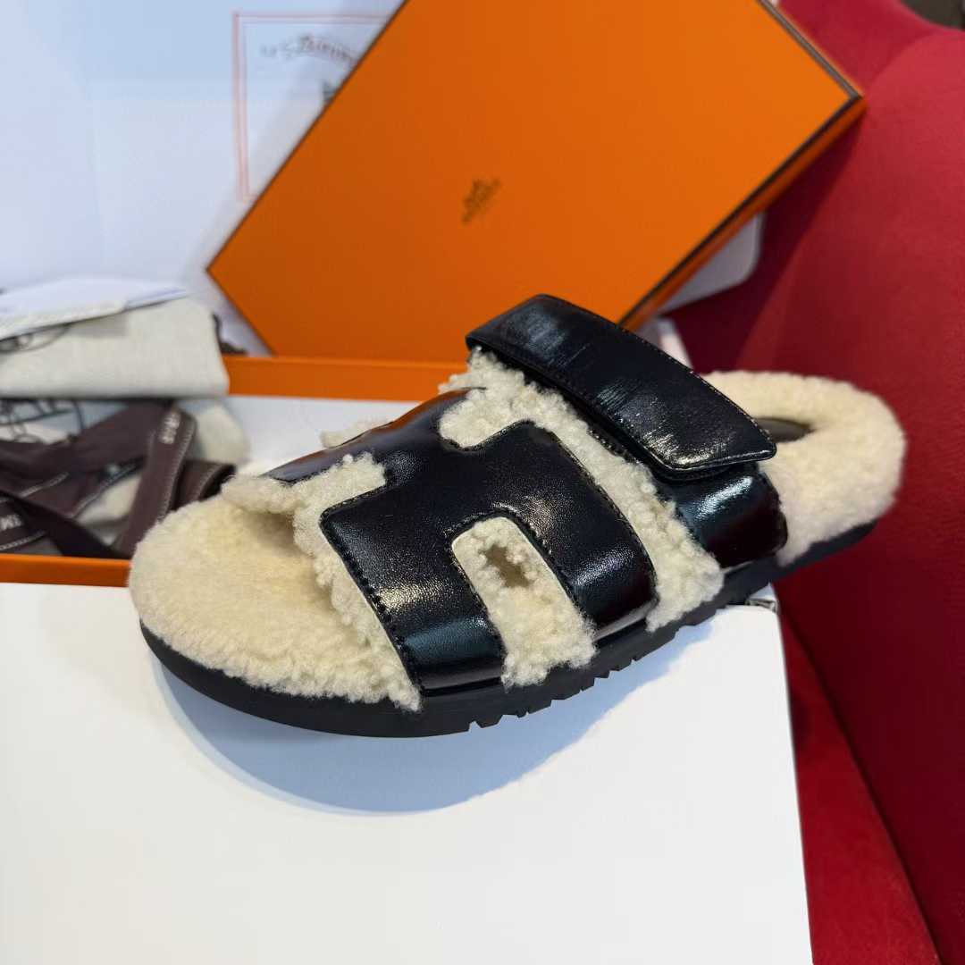 Hermès Second uncle Mao slippers view 5