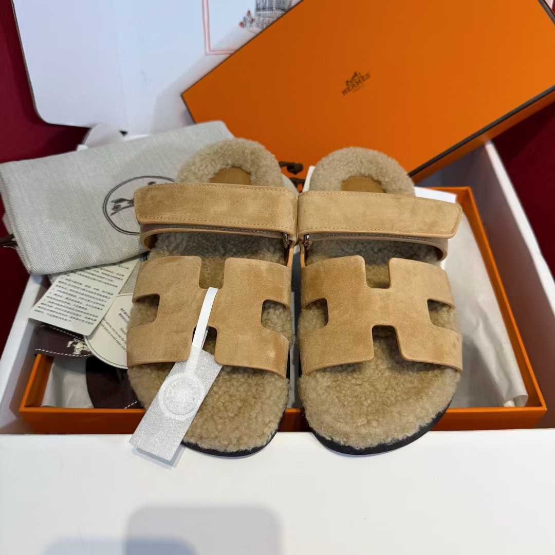 Hermès Second uncle Mao slippers view 2