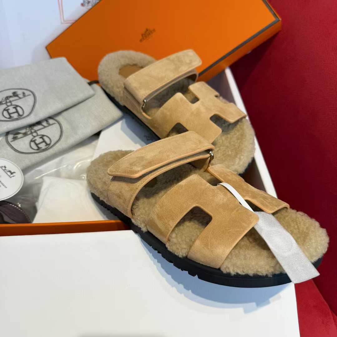 Hermès Second uncle Mao slippers view 3