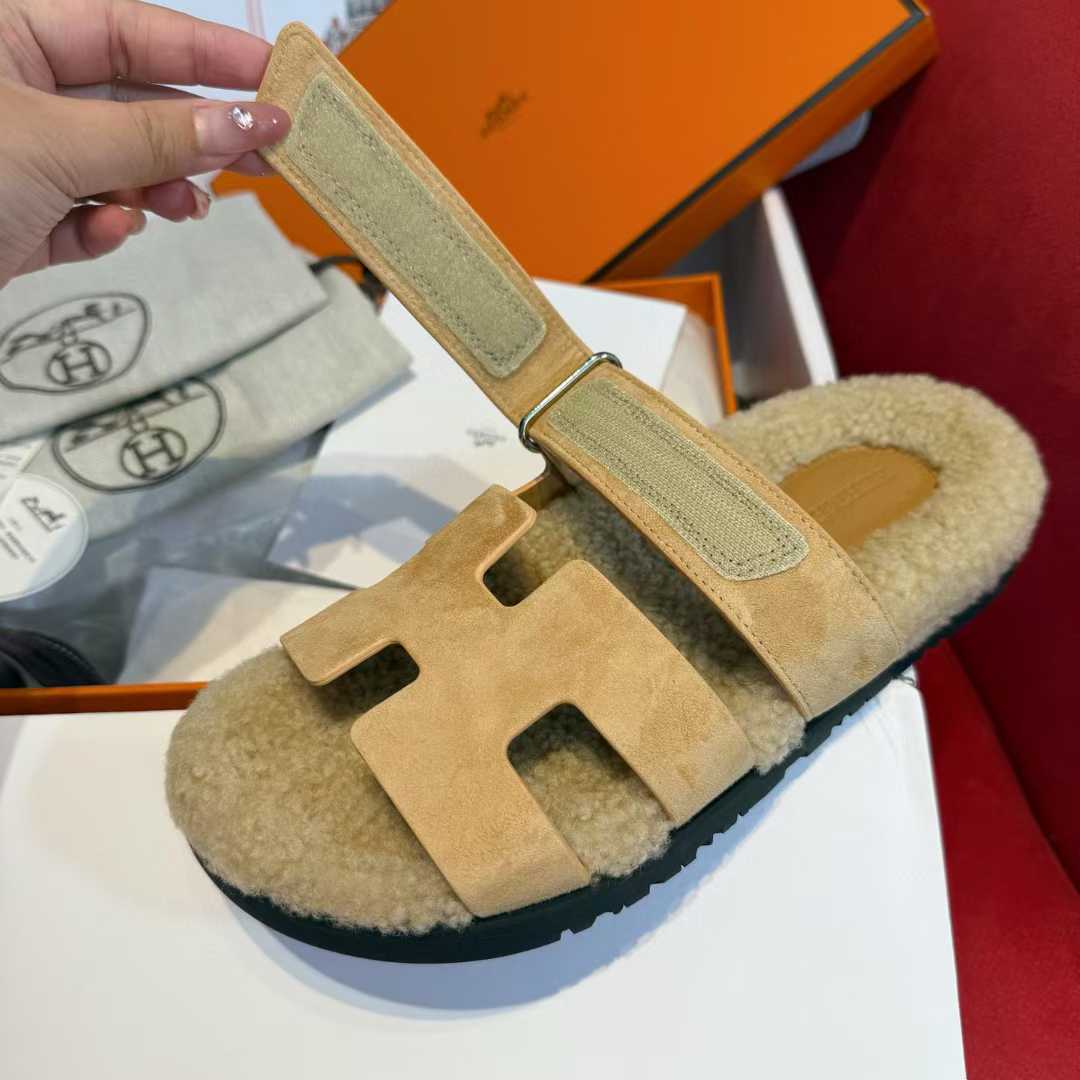 Hermès Second uncle Mao slippers view 7