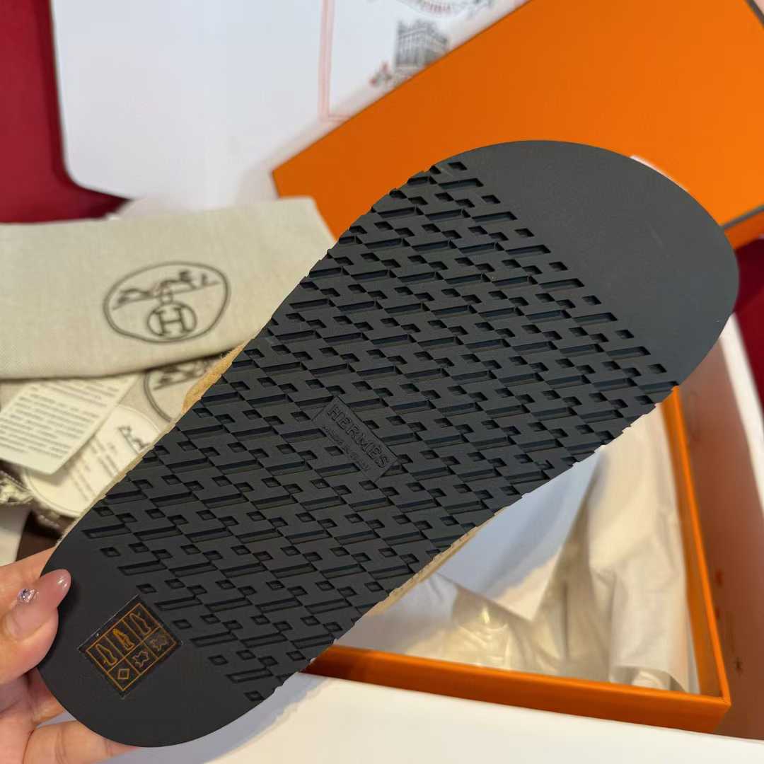 Hermès Second uncle Mao slippers view 9