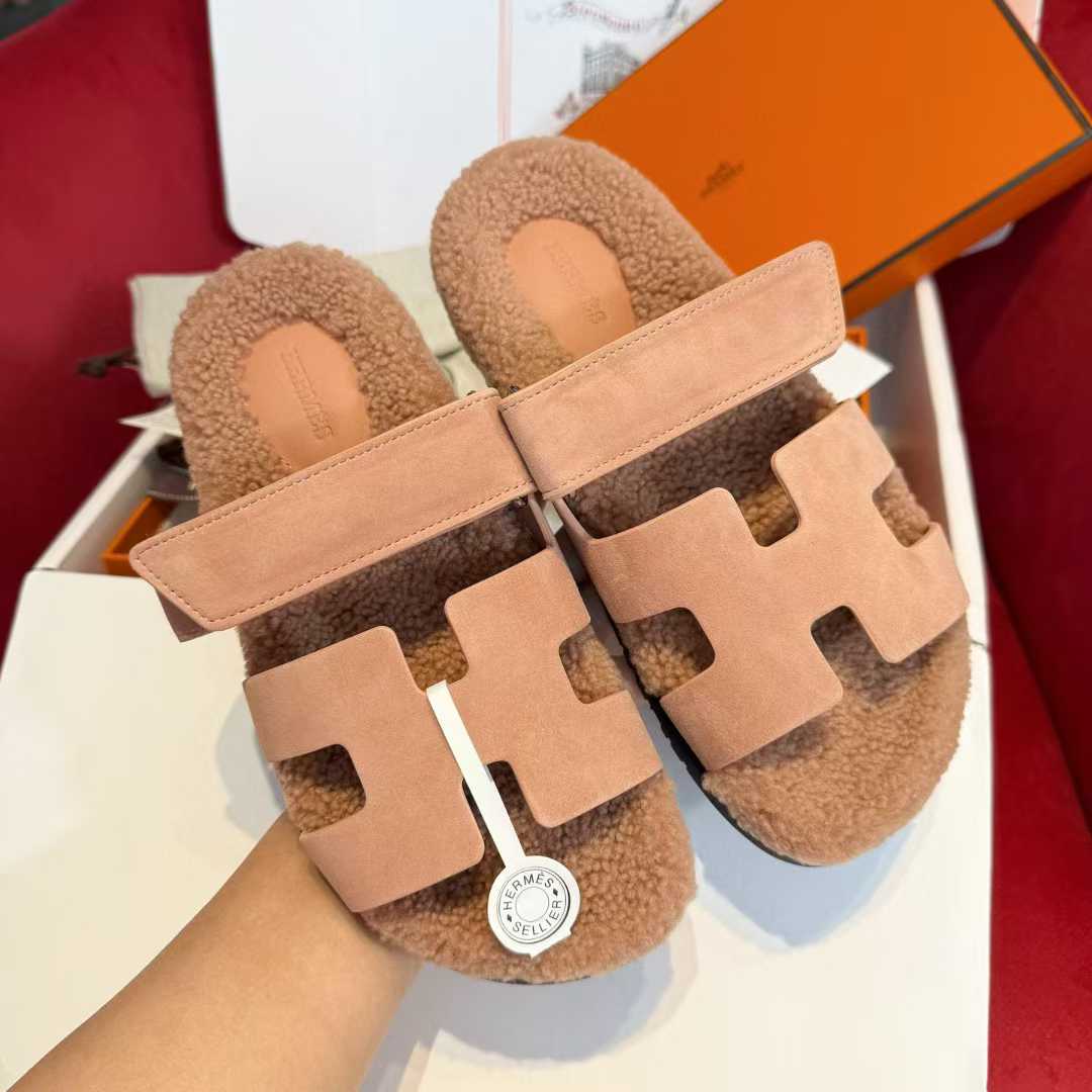 Hermès Second uncle Mao slippers view 1