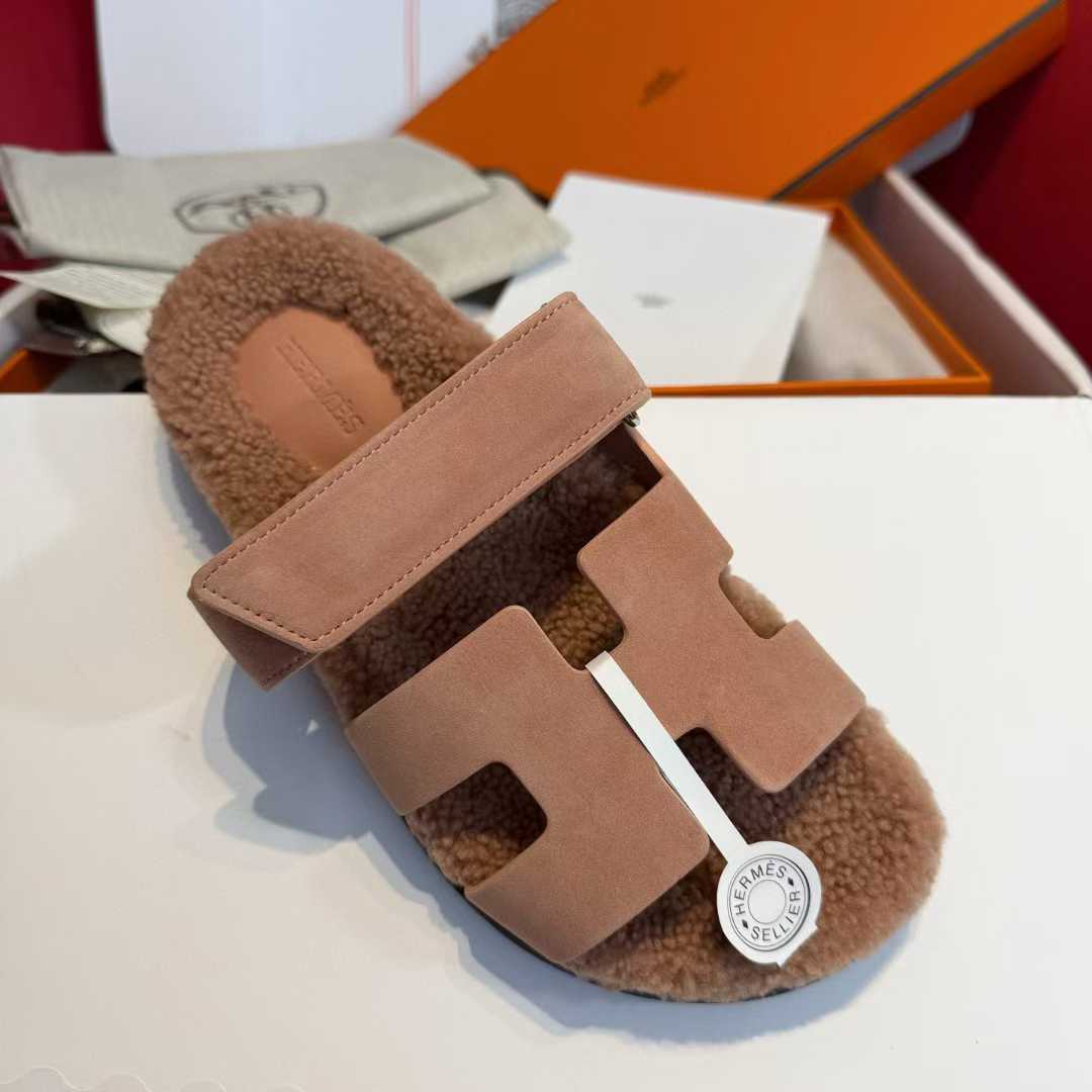 Hermès Second uncle Mao slippers view 7