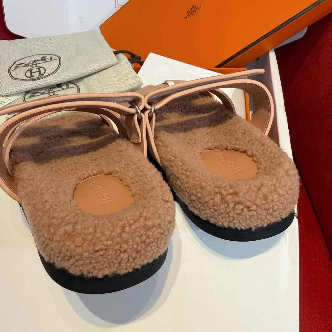 Hermès Second uncle Mao slippers view 8